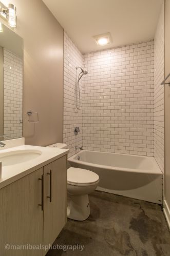 4457 Calumet Ave, Chicago IL 60653-3306 exterior