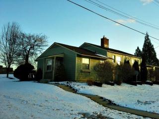 2345 Fernwood Ave, Ann Arbor MI  48104-5256 exterior