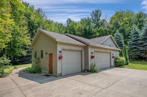 5826 Martin Rd, Meskegon MI 49441-5602 exterior