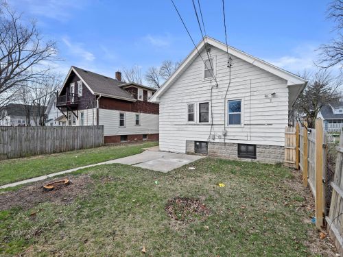 4866 37th St, Milwaukee WI  53221-2570 exterior