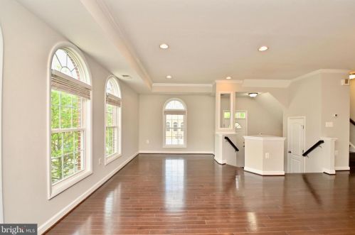 7849 Birch Branch Ter, Alexandria VA  22315-6126 exterior