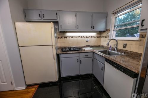 15 Sims Rd, Edison NJ 08817-3034 exterior