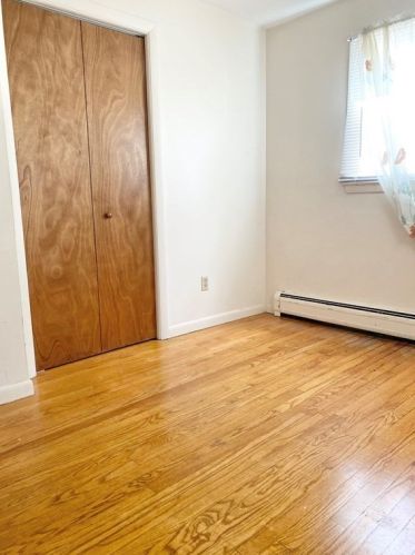 146 Gresham St, Springfield MA 01119-1471 exterior