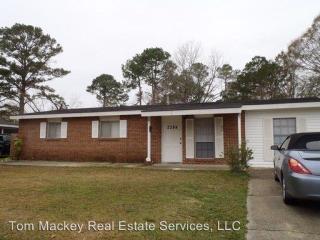 2384 Cedarcrest Ave, Baton Rouge LA  70816-8277 exterior