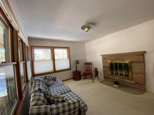 8801 Dosie Ave, Milwaukee WI 53228-3409 exterior