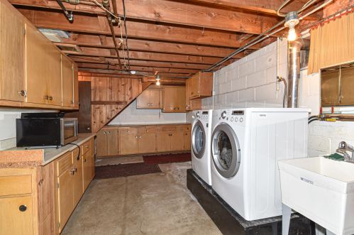 6319 Armour Ave, Milwaukee WI  53220-3911 exterior