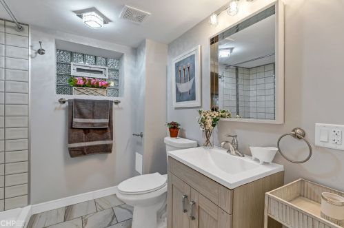 3337 Newcastle Ave, Chicago IL  60634-3752 exterior