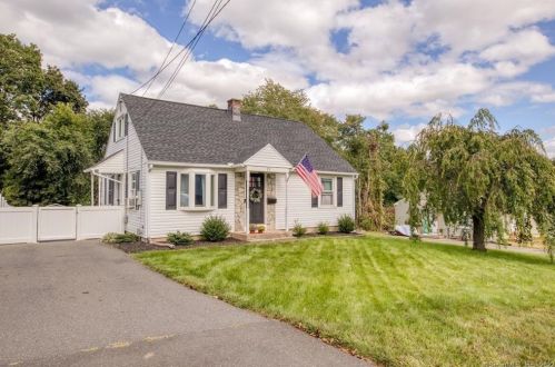 11 Claremont Ave, Enfield, CT 06082-3727