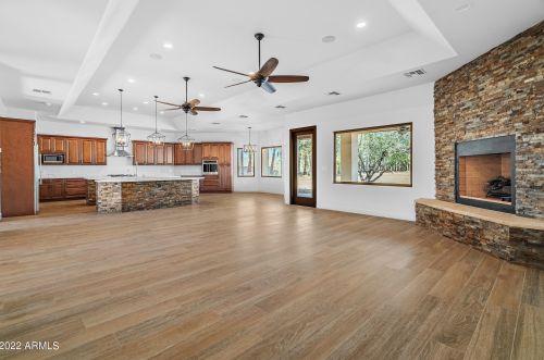 36648 27th Ave, Phoenix AZ 85086-8747 exterior