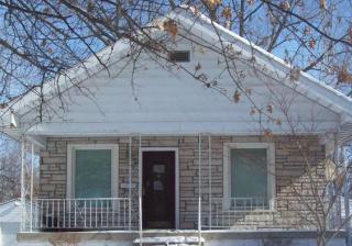 2248 10th St, Springfield, IL 62703-3528