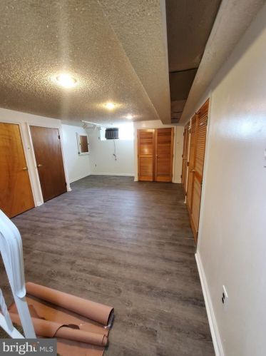 6910 Ardleigh St, Philadelphia PA  19119-1314 exterior