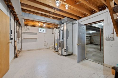 41 Glenmore Ave, Pittsburgh PA 15216-2124 exterior