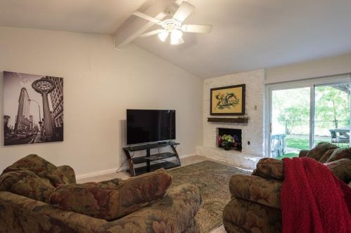 1625 Chippeway Ln, Austin TX  78745-3722 exterior