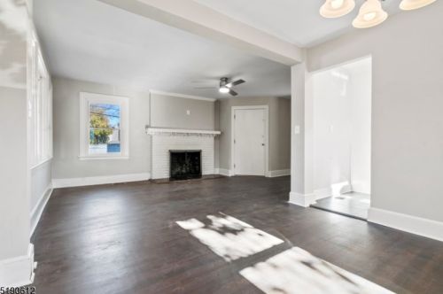 110 Northfield Ave, Town Center NJ  07052-5319 exterior