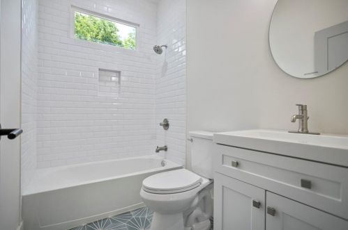 1557 Foote St, Atlanta GA 30307-2817 exterior