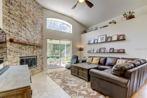 12332 Glenfield Ave, Tampa FL  33626-2604 exterior