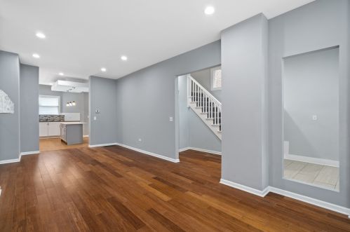 7302 Lafayette Ave, Chicago, IL 60621-3405