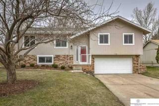 1138 Michelle Pkwy, Omaha, NE 68046-2966