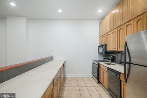 2218 Frankford Ave, Philadelphia PA  19125-2008 exterior