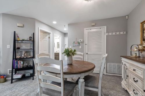 1532 Waterford Dr, Edison NJ  08817-1919 exterior