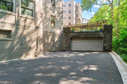 2737 Devonshire Pl, Washington DC  20008-3476 exterior