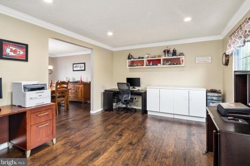 3 Hamid Ct, Trenton, NJ 08619-3444