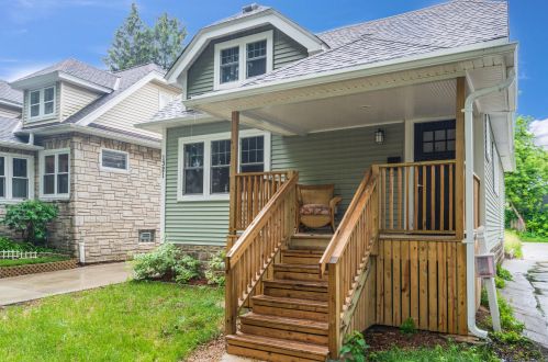 1321 57, Milwaukee WI 53214-3429 exterior