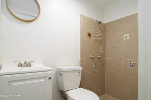 7325 Placita Antigua, Tucson AZ  85710-3706 exterior