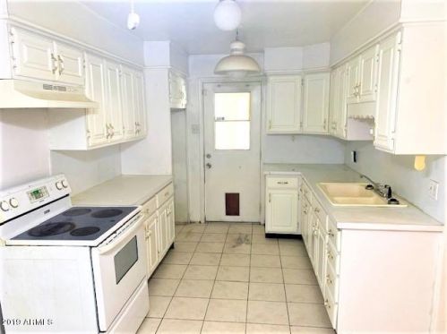 1350 36th Dr, Phoenix AZ  85009-3200 exterior