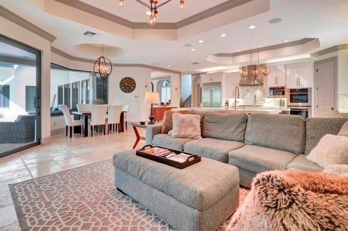 606 Binnacle Dr, Naples FL 34103-2725 exterior