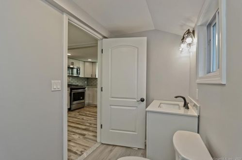 157 Naugatuck Ave, Milford CT 06460-6040 exterior