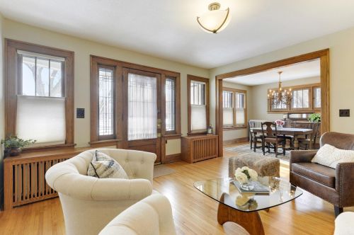 1815 Juliet Ave, Saint Paul MN 55105-2124 exterior