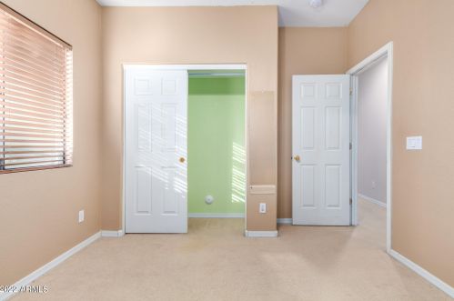 7020 30 St, Phoenix AZ 85042-6010 exterior