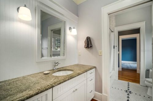 3819 Leona St, Tampa FL 33629-7823 exterior