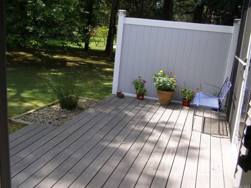 18 Pleasant Vw Rd, Poughkeepsie NY 12603-1420 exterior