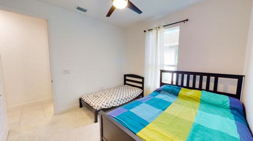 9472 Royal Poinciana Dr, Fort Pierce FL 34987-2513 exterior