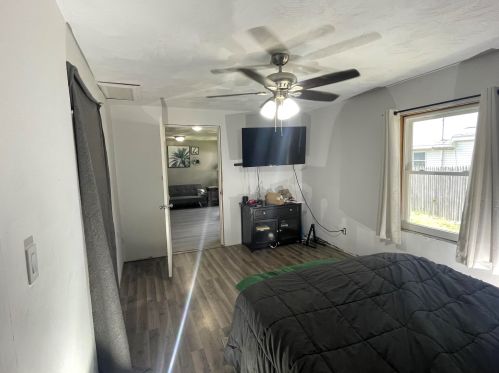 5460 Cir Dr, Meskegon MI 49445-2711 exterior