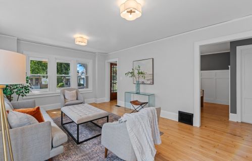 4532 Newhall St, Milwaukee WI 53211-1527 exterior