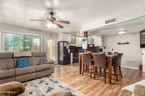 8427 34th Ave, Phoenix AZ  85051-5952 exterior