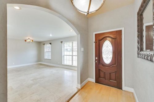 6811 Delmeta Dr, Dallas, TX 75248-5527