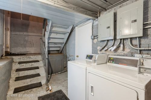 1632 Tripp Ave, Chicago IL 60639-4833 exterior