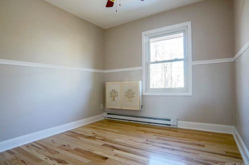 1 Colonial Pl, Norwalk CT 06851-5005 exterior