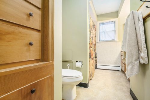 6358 Plainfield Ave, Kalamazoo MI 49048-9477 exterior