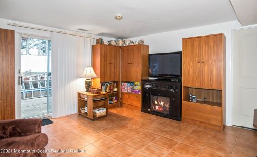 22 Connecticut Concourse, Jackson Twp NJ 08527-1425 exterior