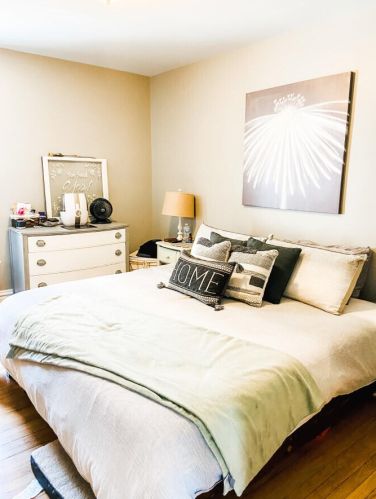 1019 Fulton St, Grand Rapids MI 49504-6117 exterior