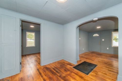 9 Cotter Ave, Kinnelon NJ  07405-1410 exterior