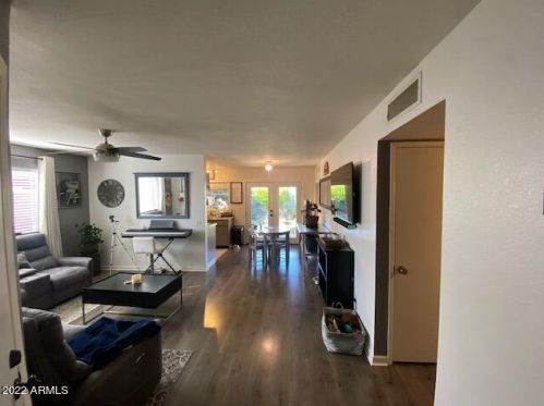 20602 31st Dr, Phoenix, AZ 85027-3011