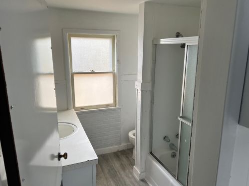 329 Iona Ave, Meskegon MI 49442-3313 exterior