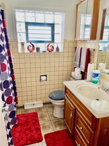 2116 9 Ave, Broadview IL 60153-1919 exterior