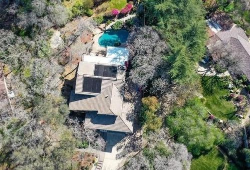 9811 Blue Lk Dr, Folsom CA 95630-1909 exterior